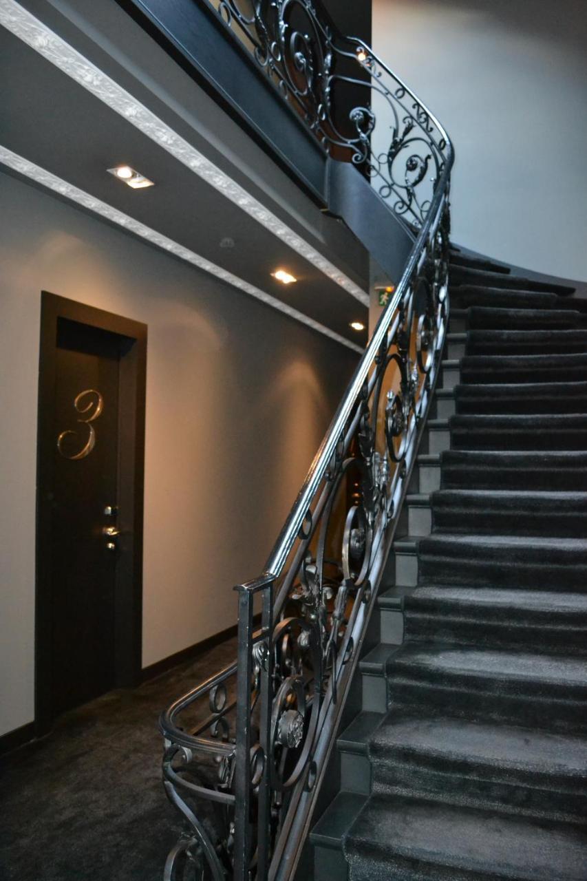 Hotel Odette En Ville Иксел Екстериор снимка