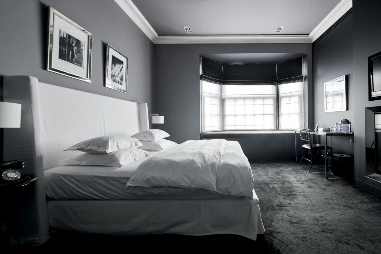 Hotel Odette En Ville Иксел Екстериор снимка